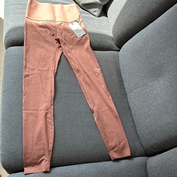 Knix Hitouch Legging - Picture 4 of 11